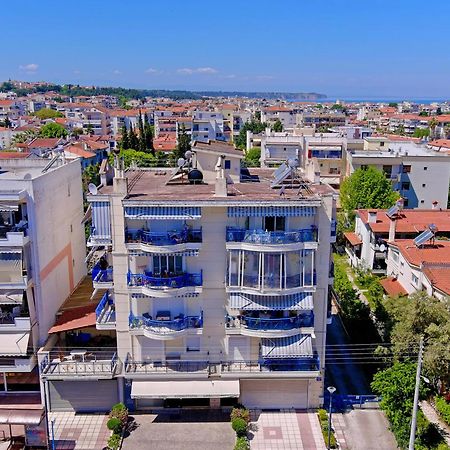 Lovely And Sunny Apartament 300M From Beach!! Peraía Zewnętrze zdjęcie