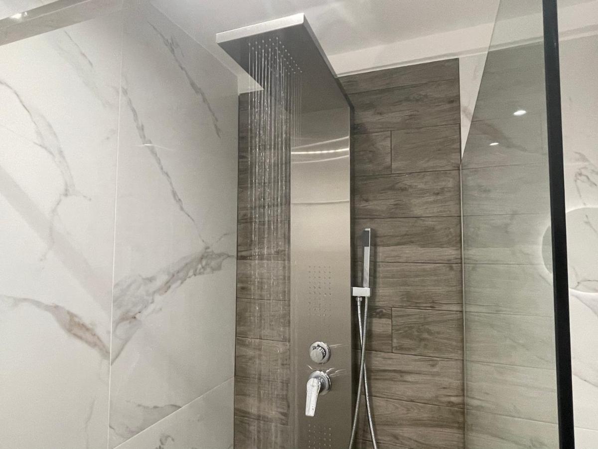 Lovely And Sunny Apartament 300M From Beach!! Peraía Zewnętrze zdjęcie
