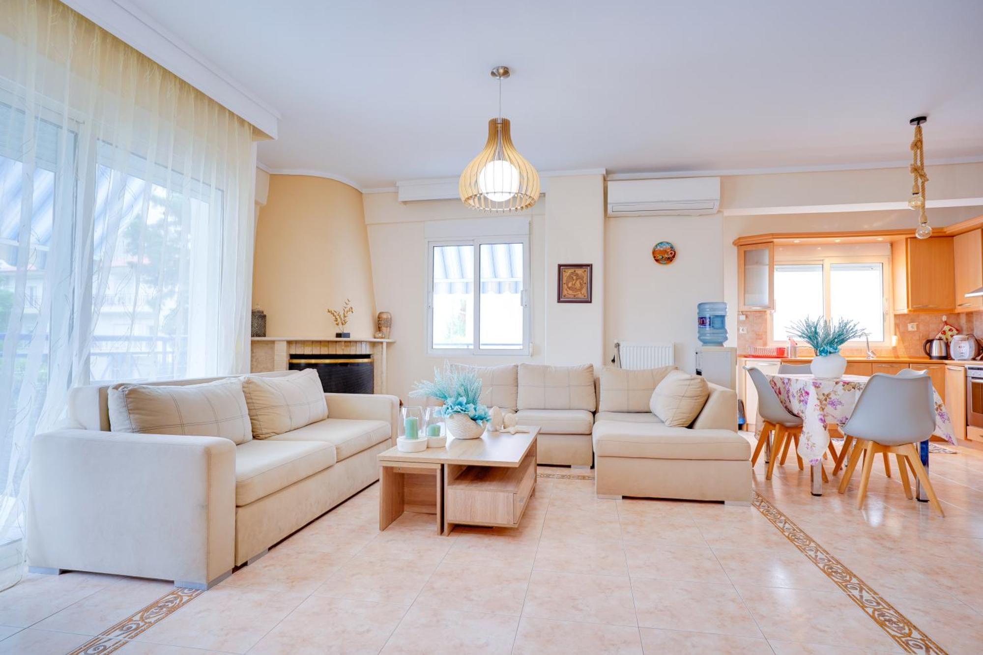 Lovely And Sunny Apartament 300M From Beach!! Peraía Zewnętrze zdjęcie