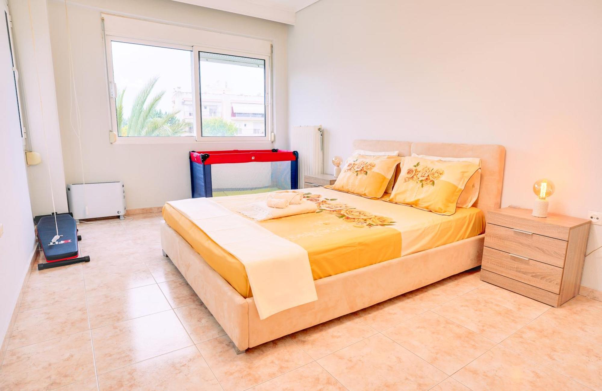 Lovely And Sunny Apartament 300M From Beach!! Peraía Zewnętrze zdjęcie