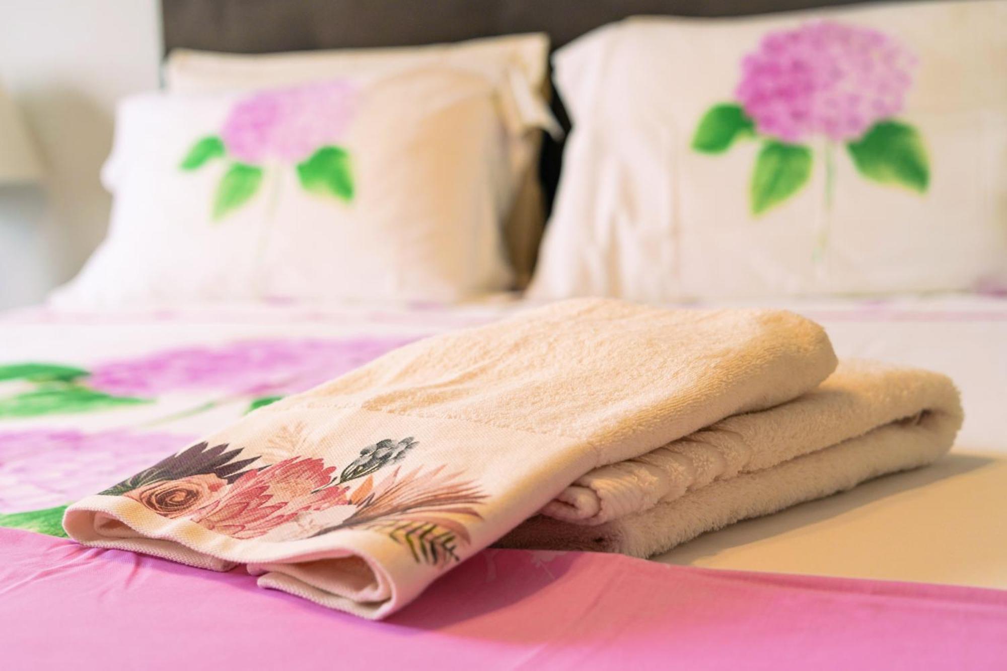 Lovely And Sunny Apartament 300M From Beach!! Peraía Zewnętrze zdjęcie