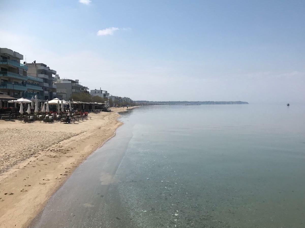 Lovely And Sunny Apartament 300M From Beach!! Peraía Zewnętrze zdjęcie